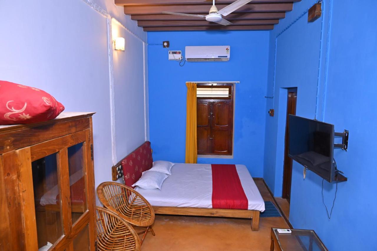 Les Boganveillea Heritage Guest House Auroville Exterior foto